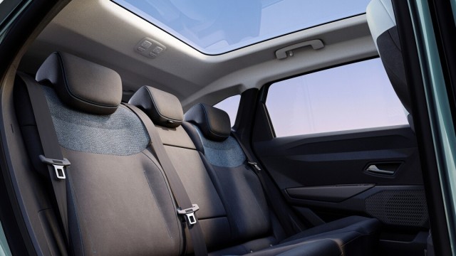 Dacia показала конкурента Skoda Octavia