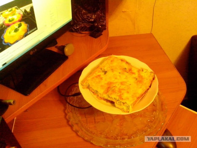 Киш с семгой и брокколи