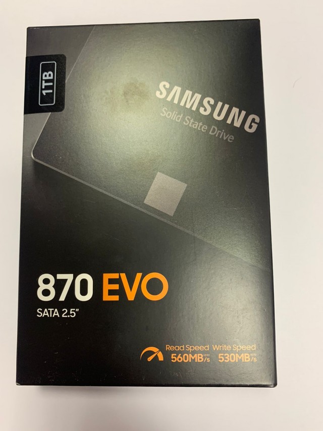 Запродам Жесткий диск Samsung 870 EVO MZ-77E1T0BW 1тб