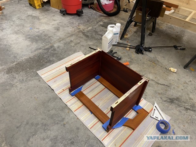 Сундучок-скамейка из Африканского падука