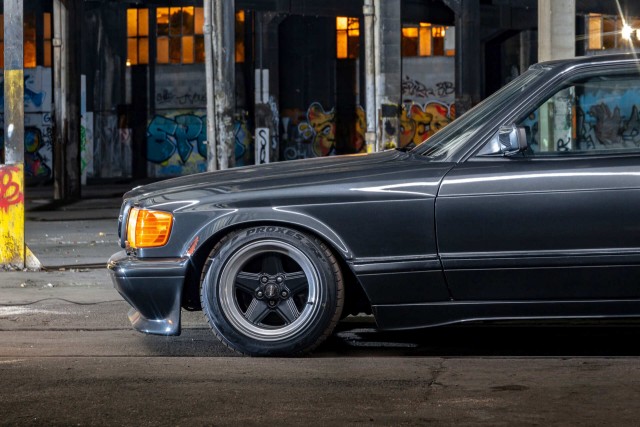 W126 и немного тюнинга. Красивых автофото пост. PS. И W124