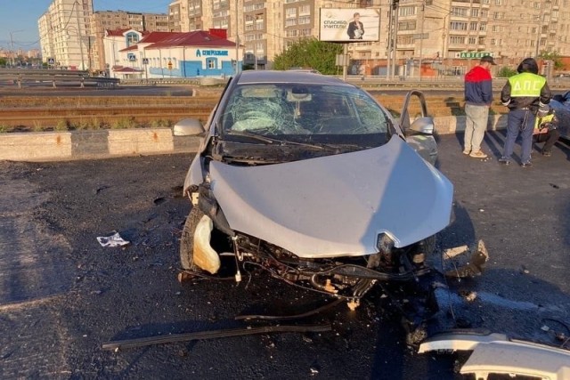 Вот так сегодня погиб 52-летний водитель Renault Megane в Череповце...