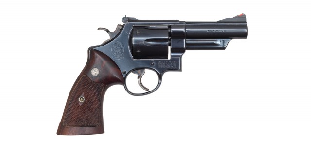 Черная Пятница и Smith & Wesson Model 29-2