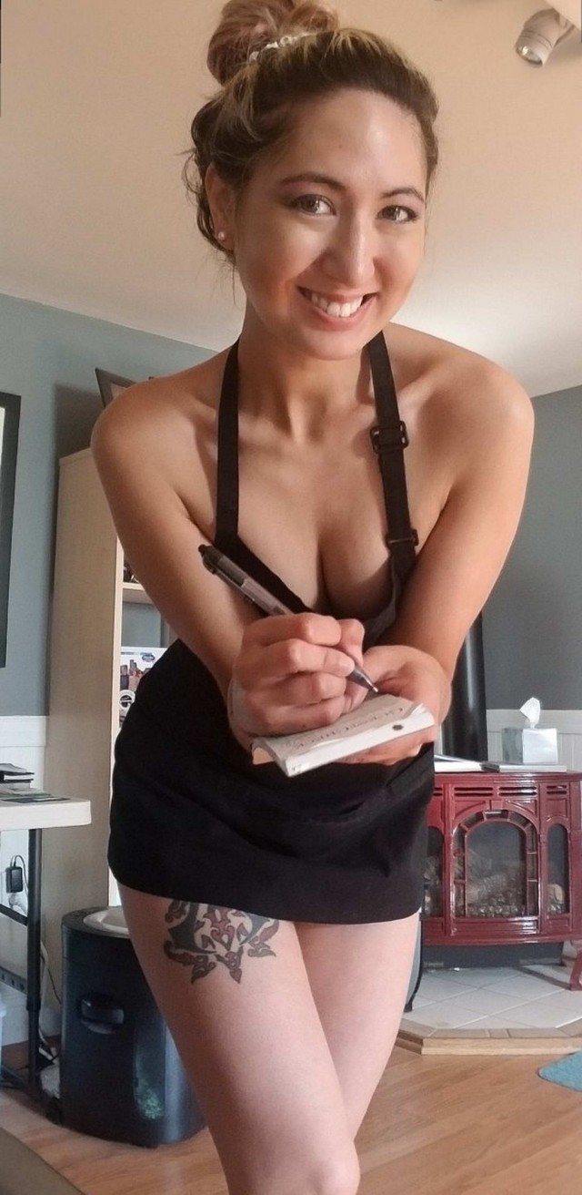Ленка, давай фоткай быстрее, я же позирую