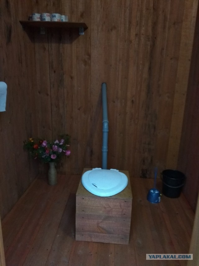 Психанул. Дачный сортир «king size»