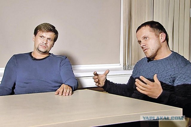Петров и Баширов посмотрели на очередной шпиль?