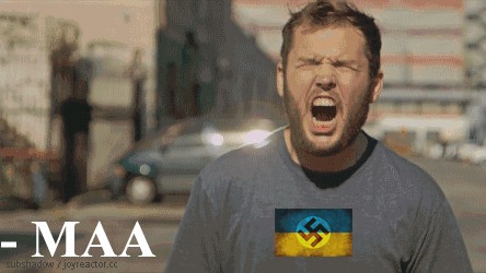 Украинский футболист Малиновский обнял российского игрока Головина