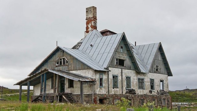 Заброшенный посёлок в Мурманской области