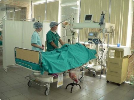 Облитые кислотой девушки переданы врачам из Ставрополя