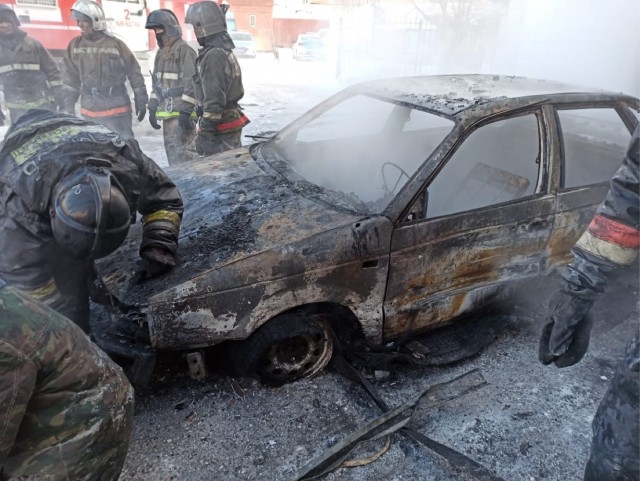 Пожар на автомойке в Астане
