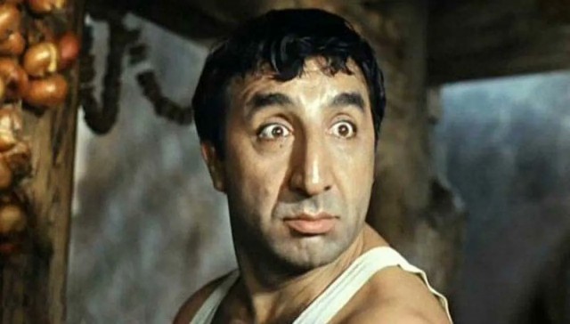 Нужно ли закрывать шторы во время занятий любовью, если вы живете на 20 этаже