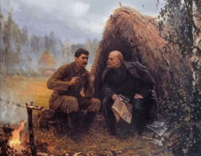 Сожгли шалаш Ленина в Разливе