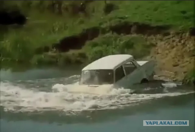 Тонущие в реке пассажиры УАЗа продемонстрировали невероятный позитив и зашкаливающие эмоции.