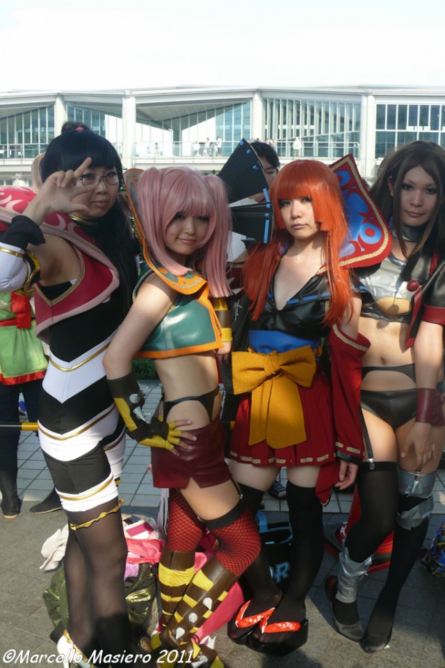 Девчонки с 80 Comiket'a ! (ну и немного парней)