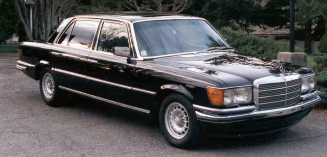 Капсула времени: "шестисотый" Mercedes-Benz 600 SEL 1992-го года с пробегом 1499 миль