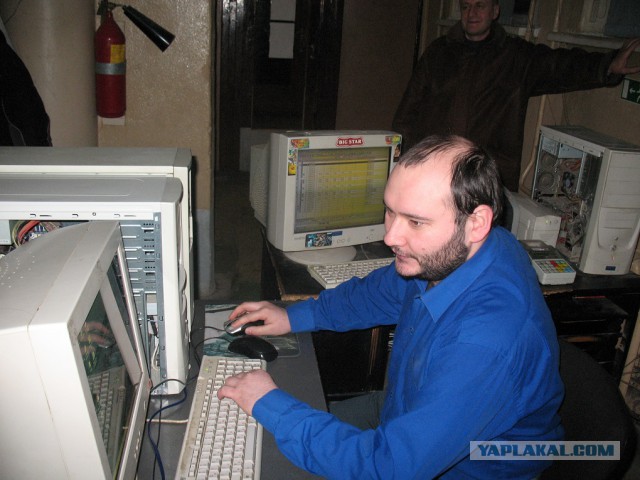 Последний герой: репортаж из всё ещё работающего провинциального компьютерного клуба
