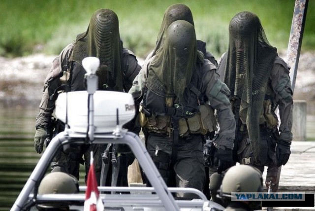 Современная экипировка солдат, делающая их похожими на пришельцев из будущего