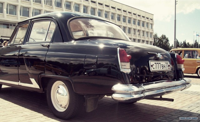 Выставка ретро автомобилей