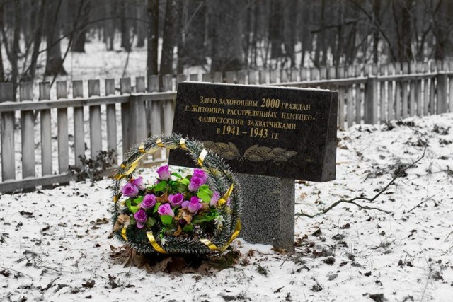 Гордон - в 1941 году евреи встречали немцев цветами