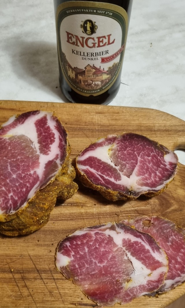 Вяленое мясо.
