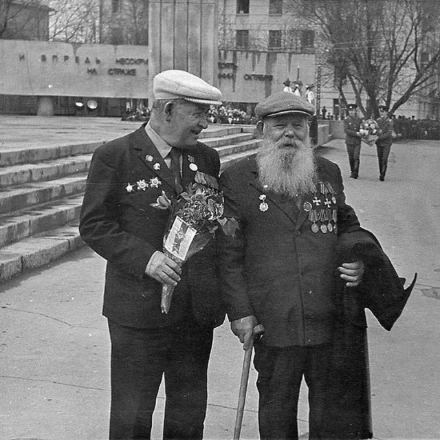 16 «живых» фото из России, показывающих, какой наша страна и её жители были в давние времена