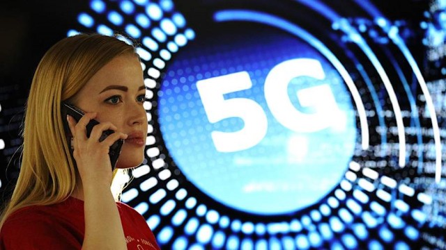 В СМИ сообщили о возможном ежегодном росте тарифов на мобильную связь