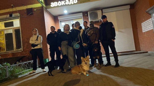 В Дзержинском произошел инцидент, связанный с отношением к посетителям.