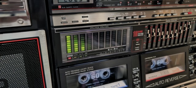 Bumpboxx BB-777: современная версия бумбокса