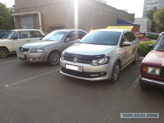 Lada или иномарка? Сравниваем цены и комплектации.