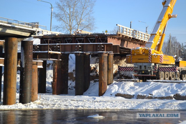 Обрушился мост в Архангельской области