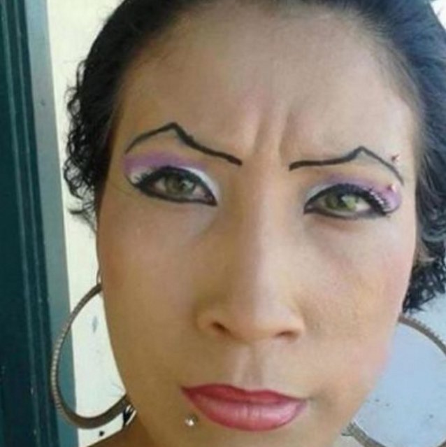 Жертвы пинцета, или Как нельзя обращаться с бровями