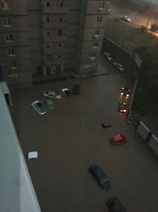 Откуда у людей деньги на дорогие машины?