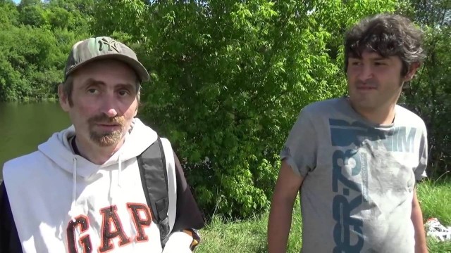 Француз впервые пробует настоящее, российское шампанское
