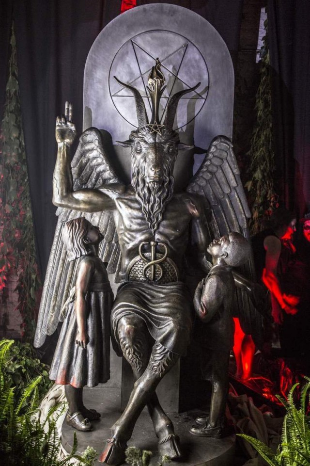 Salve Satanas