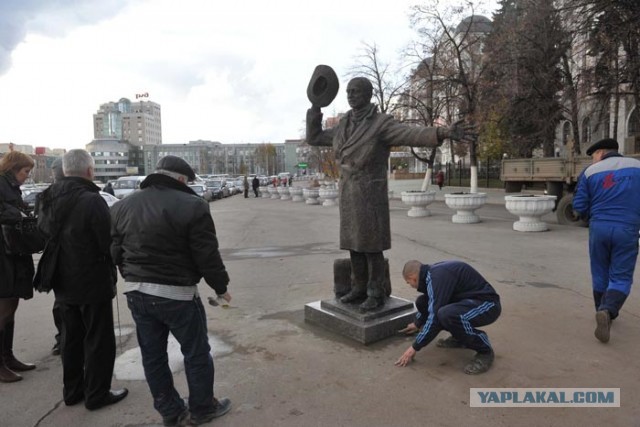 Необычные статуи мира