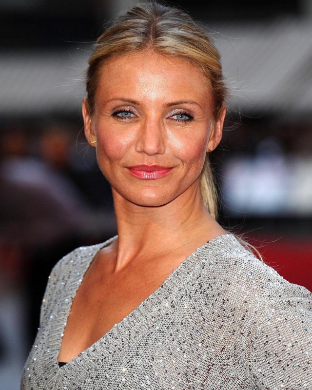 Она лишь отдаленно напоминает ту девчонку, которую так полюбили после фильма «Маска».