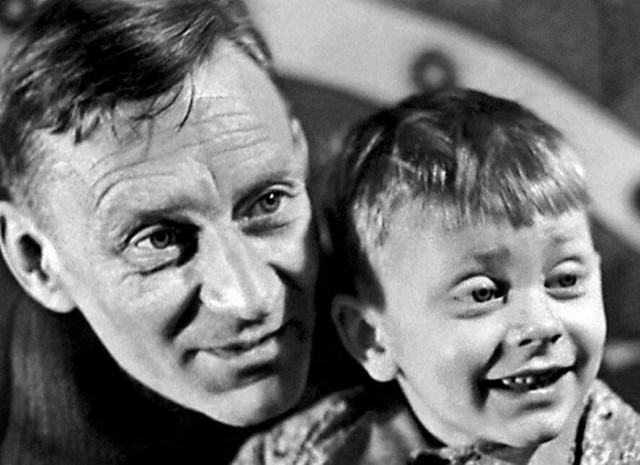 Интересные снимки известных людей 03.02.25