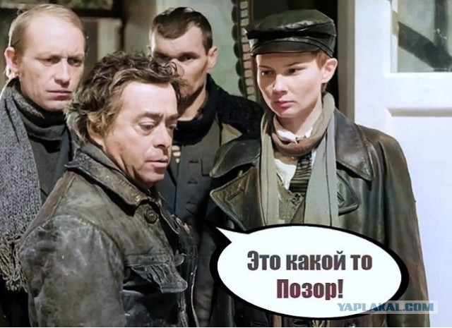 Пьяные барышни исполняют в такси