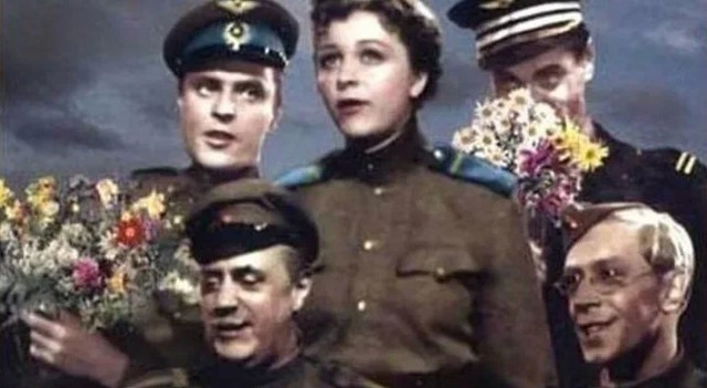 В широкий прокат вышел ремейк фильма "Беспокойное хозяйство".
