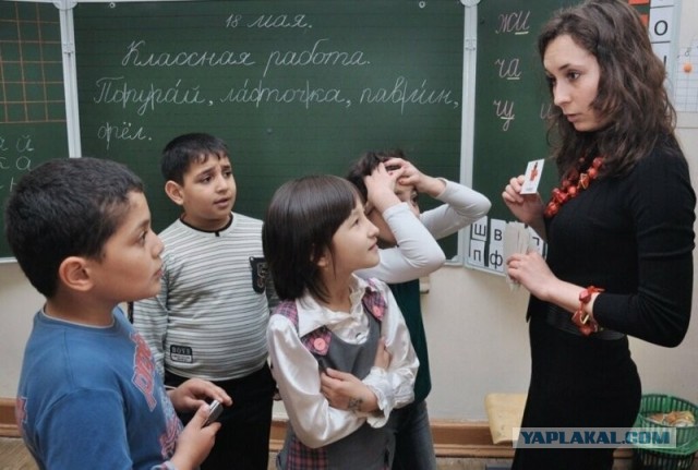 Мигранты смогут получать пособие на детей только через 5 лет гражданства