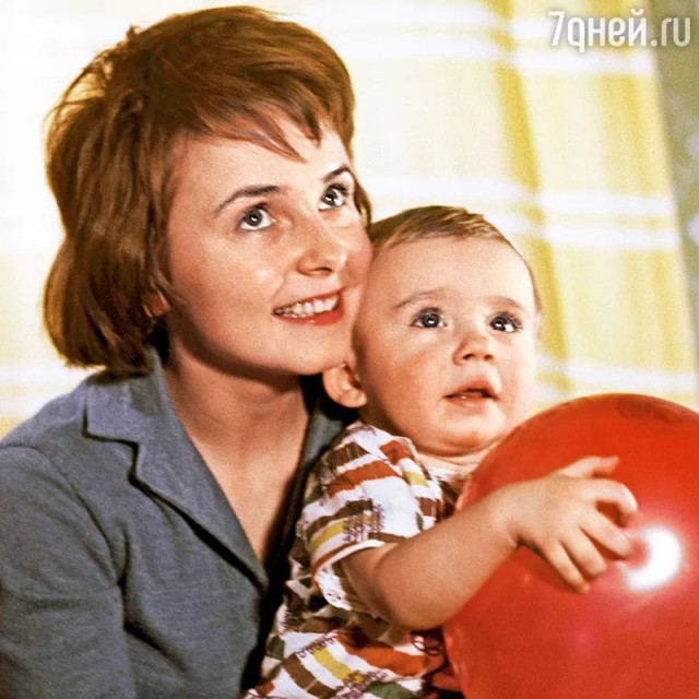 Сегодня исполнилось 88 лет актрисе Людмиле Крыловой