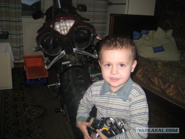 Любитель нерабочей мототехники. GSX-R 400