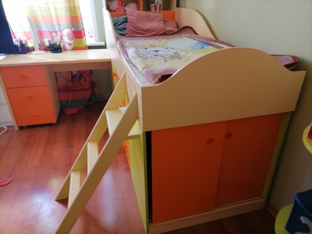 Детская кровать + шкаф. Новосибирск