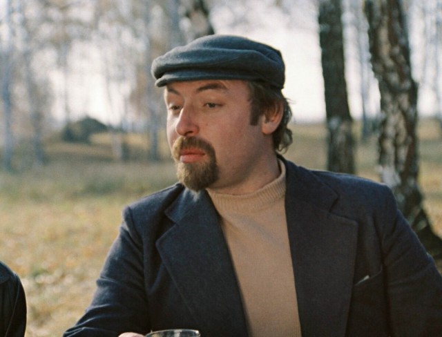 Помните, как Гоша проучил хулиганов? А вы знаете, кто играет его друга? Человек-то не простой, и работал совсем даже не актером