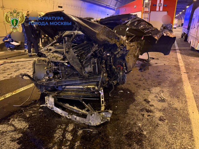 Ночь. Туннель. Два трупа.