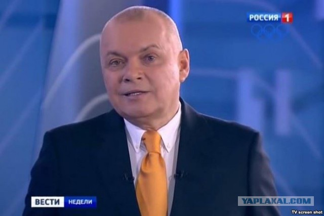 Глава Совмина Крыма Аксенов выступил с экстренным