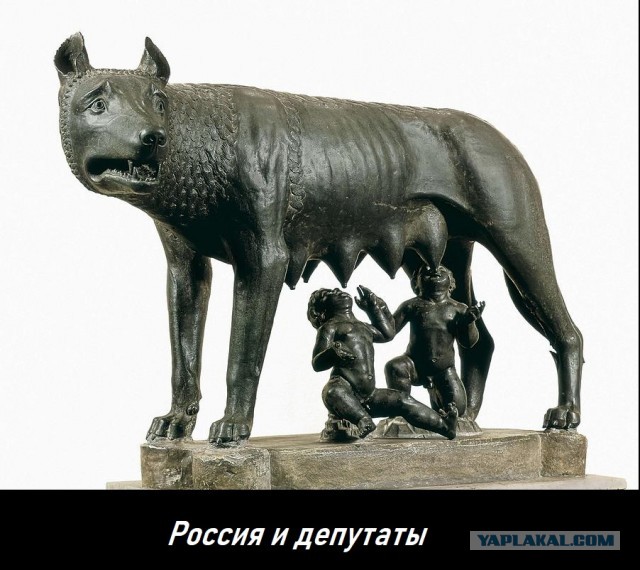 Всем плевать. Почему расследования Навального не выходят за рамки политических сплетен.