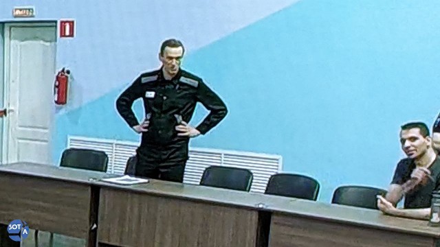 Алексея Навального приговорили к 19 годам особого режима по шести статьям об экстремизме