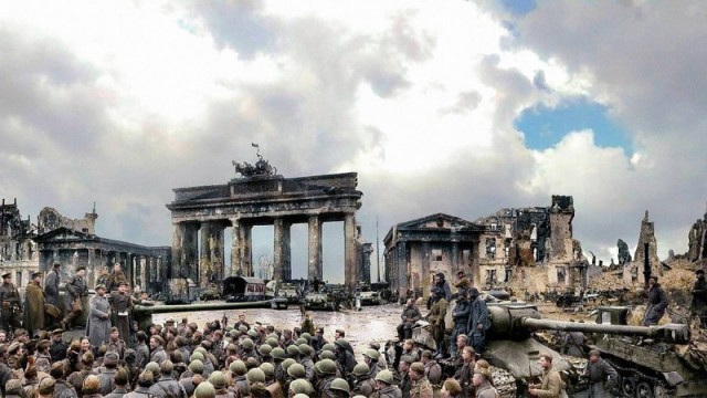1945 год в 84 фотографиях