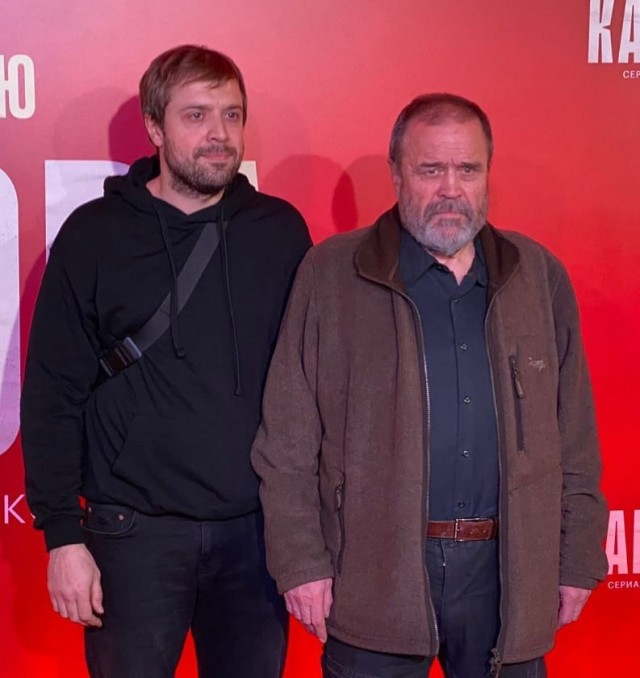 Вокалист панк-группы «План Ломоносова» и актёр Александр Ильин отмечает сегодня день рождения